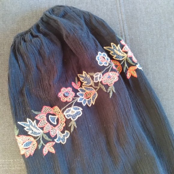 AE Long Sleeve Embroidered Boho Top - Picture 4 of 6